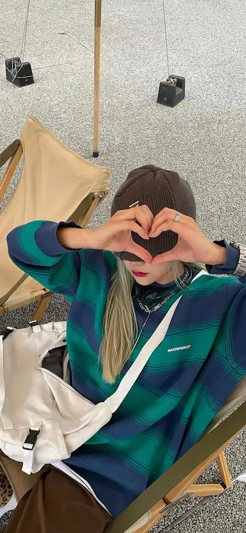 美女系列壁纸在能力范围之内,给自己最好的生活