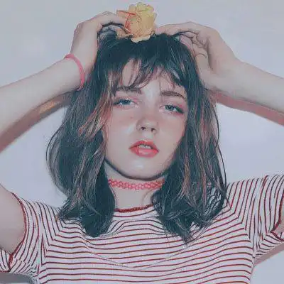 2021欧美女生头像气质美女即使不完美却很迷人