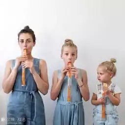 本来是想看最美亲子装,一不小心却被小萌娃圈了粉呢