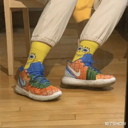 这些粉色系球鞋少女心十足,欧阳娜娜也在穿,情人节送女友不香吗