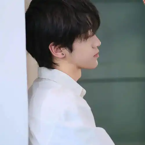 蓝色系头像高级感男生男