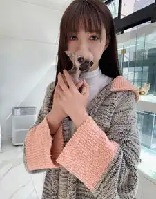 沈梦辰有海涛就放飞自我眼泪妆惹遐想,自带高级范显气场