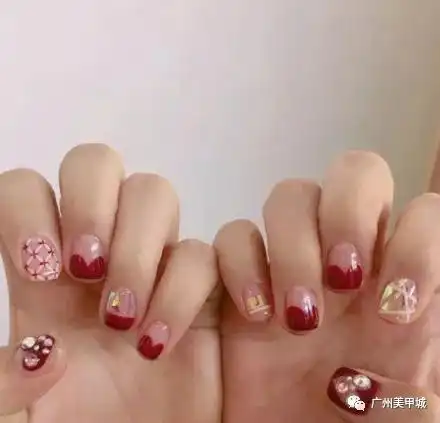 新年不能错过的红色系美甲美美哒