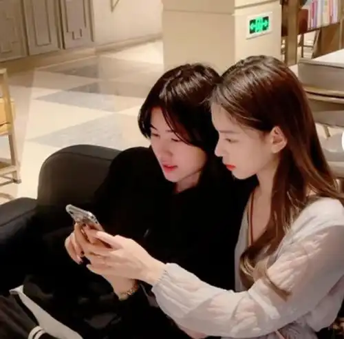 王思聪发挥纪检权,孙一宁爆料关系内幕,is称同性是精神寄托