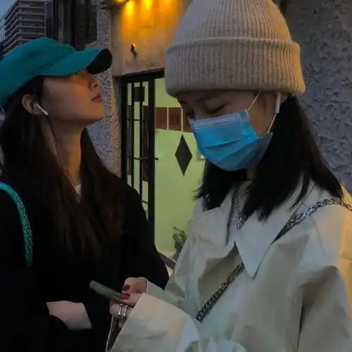 闺蜜头像陪伴是时光谱曲的诗篇