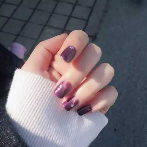 [充满梦幻气息的紫色美甲!!]