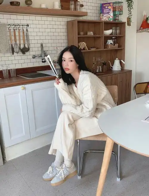 女生头像ins高级质感白