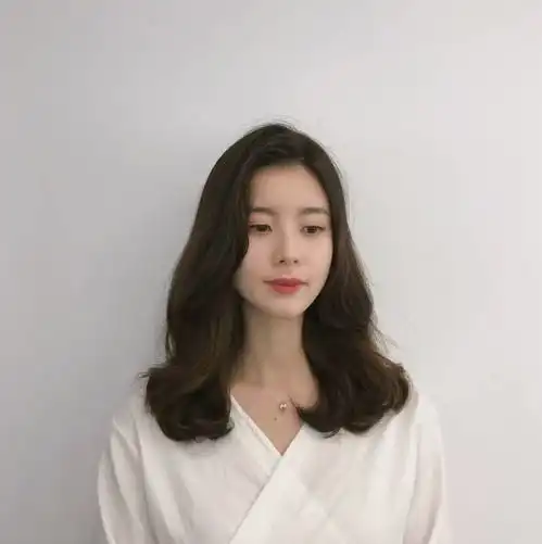 韩式中长发造型女神范