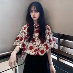 天蓝色甜美衬衫