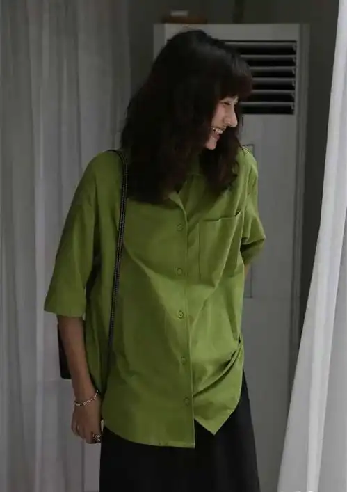 今年绿色系穿搭火了衬得人肤白貌美,高级感女孩都要有