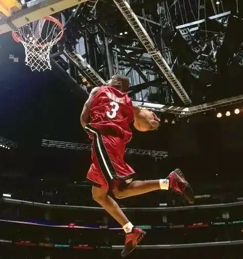 总决赛单场40分真的超难库里0次杜兰特1次,而他独占七次