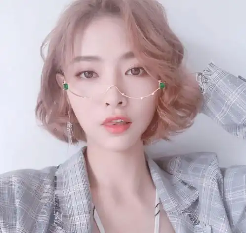 女歌手网络影响力榜,吴宣仪第2,张靓颖第7,许佳琪名次低