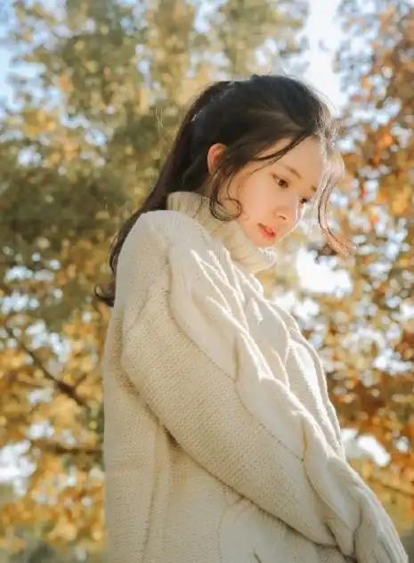 难怪看赵露思如此眼熟,她竟然是我们初中时期的头像恕我眼拙