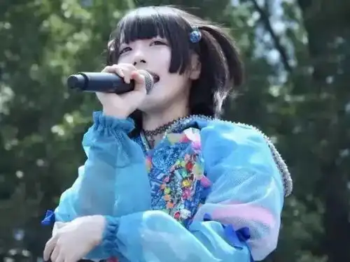 减龄发型只能靠二次元刘海这三款日系刘海最近又火了