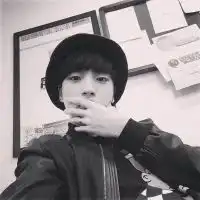 黑白韩系男生头像微信头像图片大全