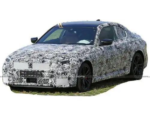 宝马全新2系双门版曝光搭2.0t比奔驰cla有样