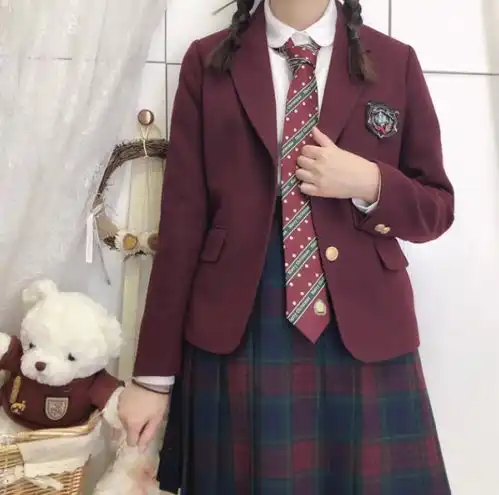 insjk头像你这么可爱,一定偷走了许多人的春天