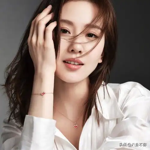 王俊凯,马思纯,虞书欣,朱一龙,刘诗诗,刘昊然,倪妮,奚梦瑶刘昊然朱一龙王俊凯倪妮马思纯刘诗诗网易订阅