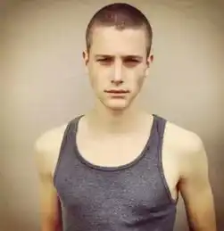 面相分析富贵桃花相的特征