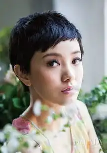 女星力挺柯震东那些中了男神毒的清纯玉女发型pk