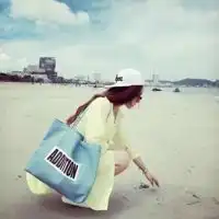 微信女生头像小清新蓝色淡蓝色小清新女生