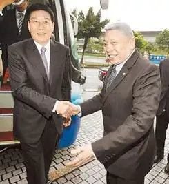 徐守盛参访旺旺中时蔡衍明祝旅途成功交流更旺