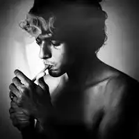 黑白系男生头像