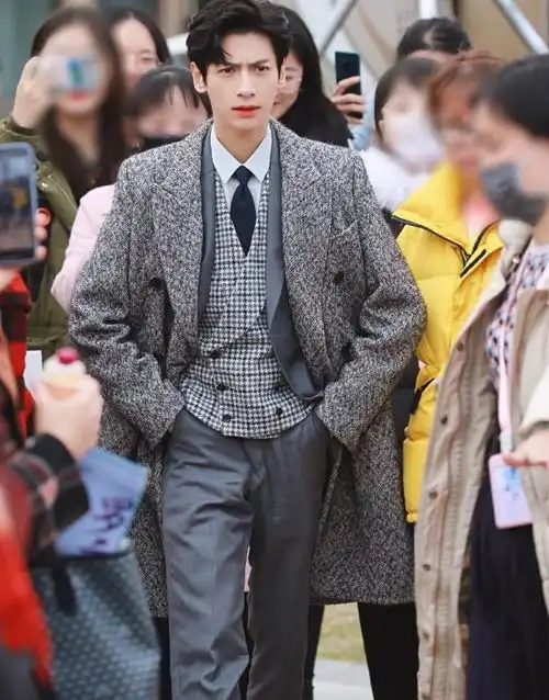 禁欲系西服男生头像禁欲