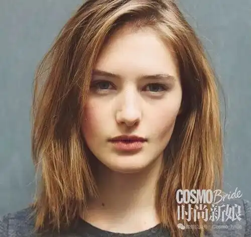 40岁的年纪20岁的脸,再上热搜的李小冉仍是少女模样