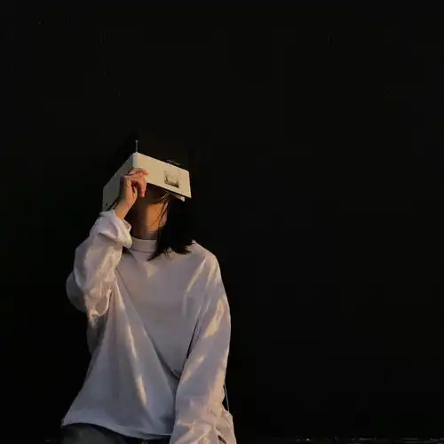 情侣头像禁欲系真人身材