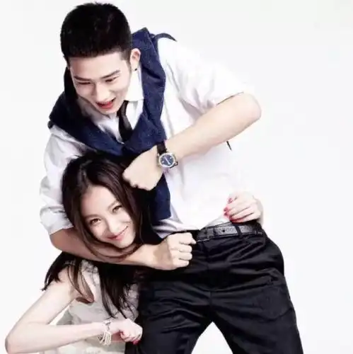 cp头像只有心里装满阳光的人,才能温暖别人