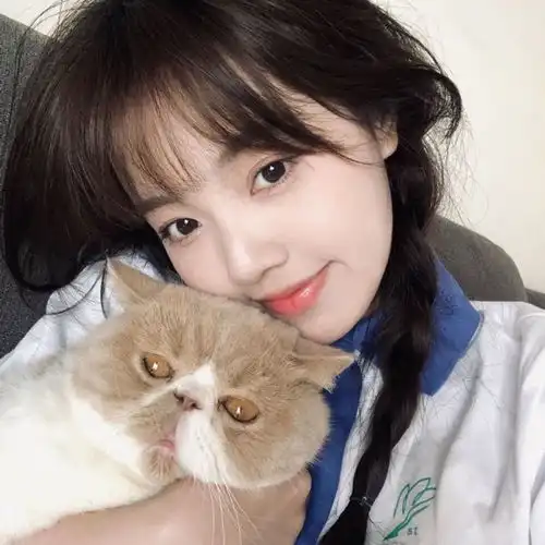 头像丨心地才是最远的荒地