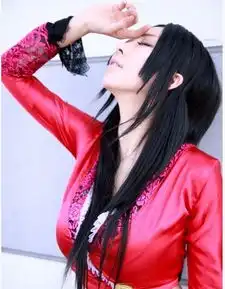 美女演绎真人版女帝,你敢再性感点么