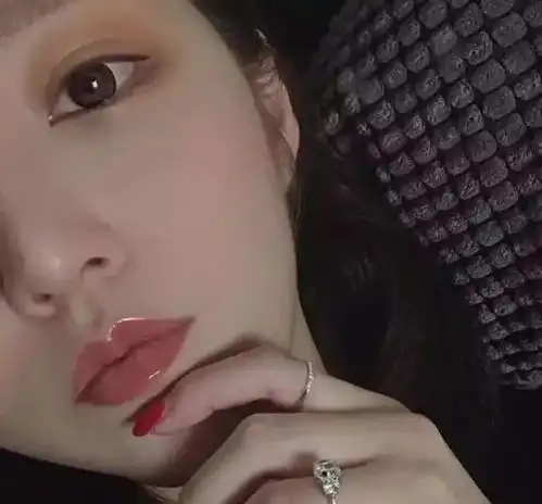 失恋文化馆不会说温暖的话,也没有万人爱的性格