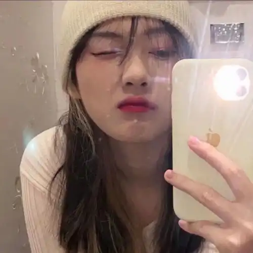 质感小众女生头像更新想成为你心中独有的欢喜