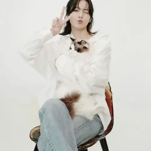 今年夏天这几个高级感色调火了,显白高级,谁穿谁美