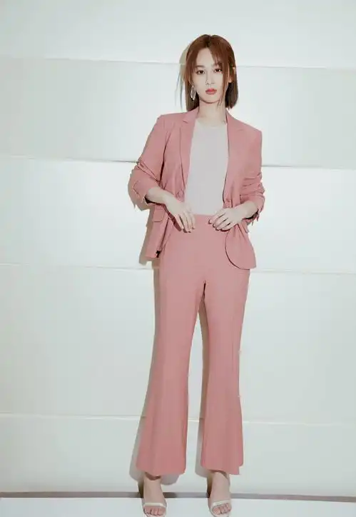 金鹰女神投票结束,杨幂又是陪跑,她是第一,这可以么