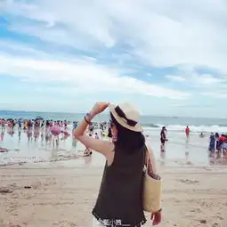 川大校花晒实力一字马堪称萌系小仙女