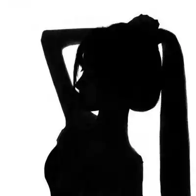 qq女生霸气卡通头像黑白