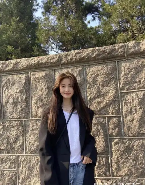 唯有温柔得人心,温柔优雅的韩系穿搭在这里,早秋轻松变女神