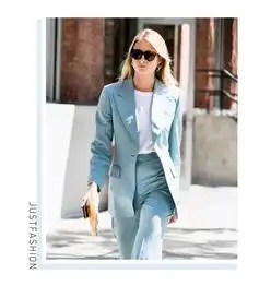 粉红系头像西装