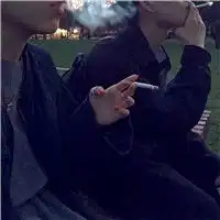 抽烟的样子起有男人味吧,帅帅哒抽烟帅哥头像图片