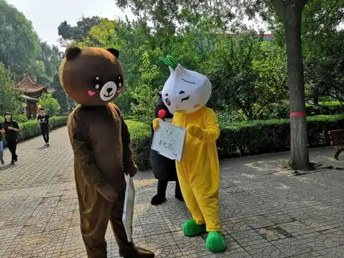 无论是否相识,请和我们拥抱会计系吉祥物再出没金色校园
