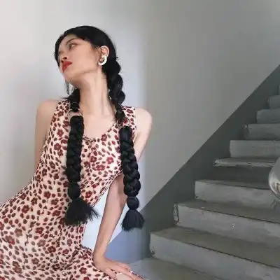 优质真人意境女头.夜晚用来忘却女生头像我要个性网