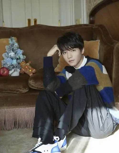 内娱第一个养成系达法定结婚年龄,被书面催婚,评论区人才辈出