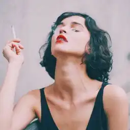 吸烟女生快手头像霸气我有qq女生头像我要个性网