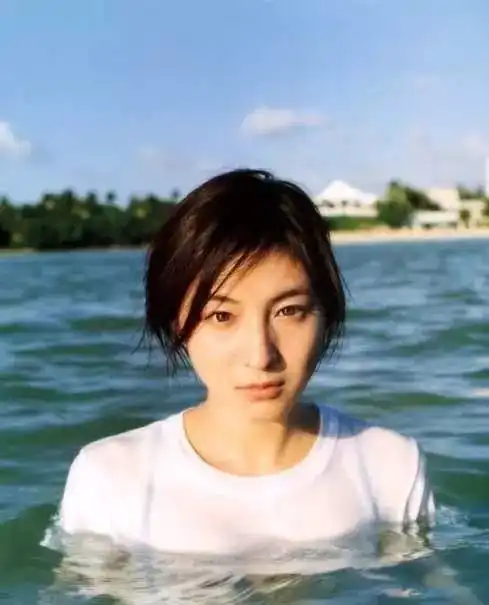 现在流行少女脸美翻了