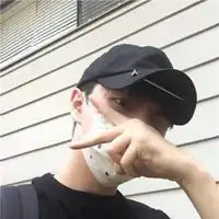 黑色男头戴帽子系列头像