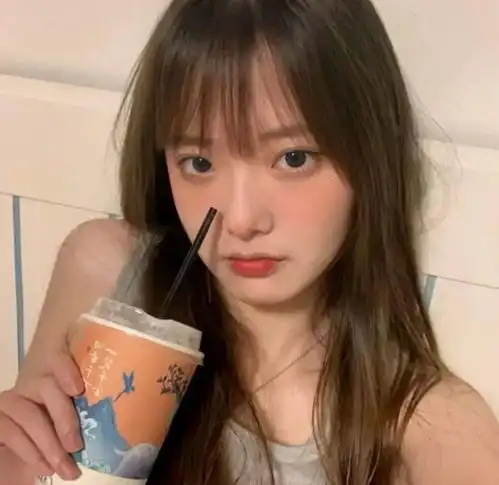 头像去路迢迢终有一日会相见