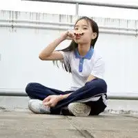 蓝色校服的头像无论男女情侣都要越多越好超过50个悬赏翻倍